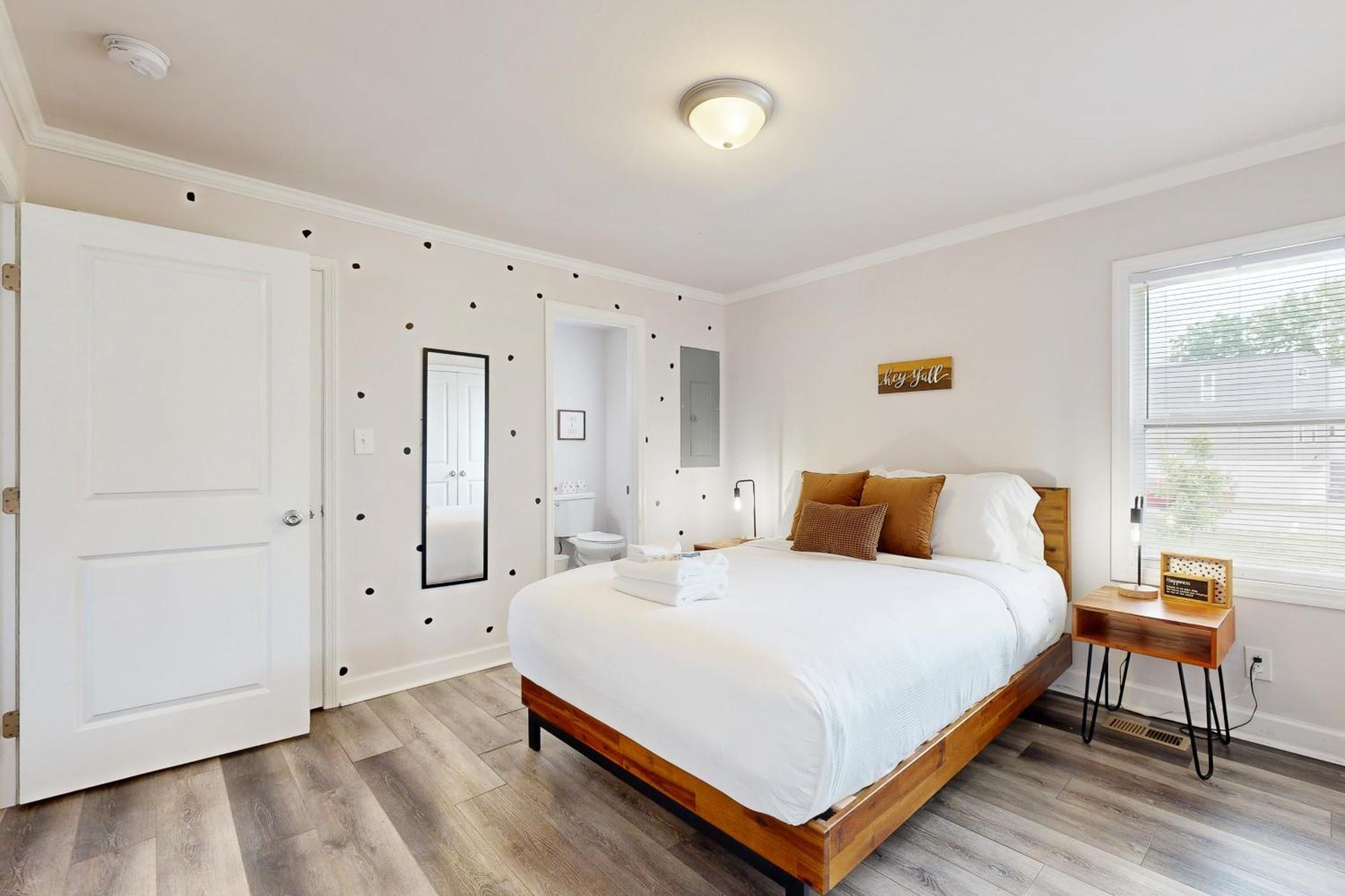 Capitol Hill Retreat A Villa Nashville Bagian luar foto