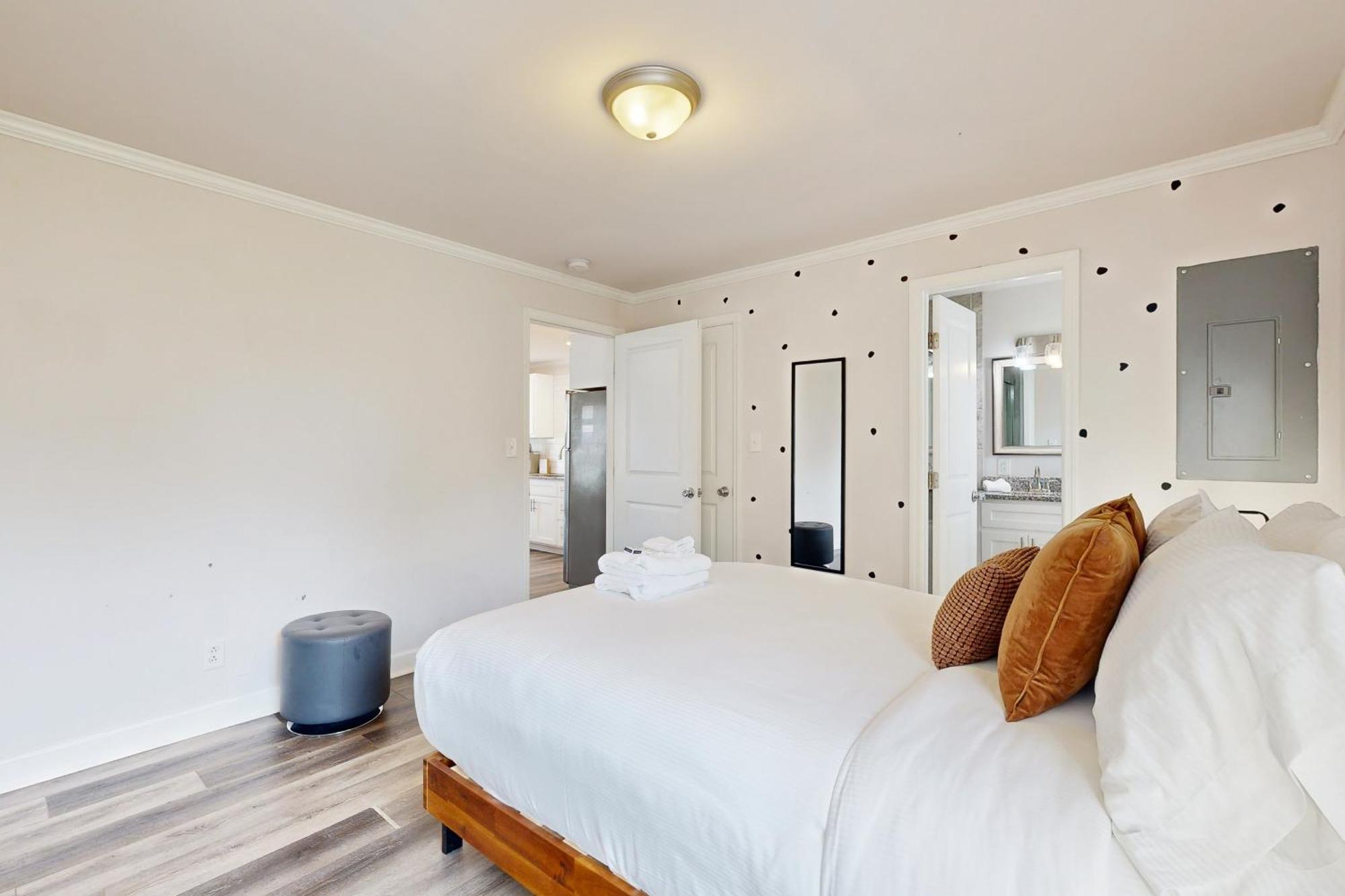 Capitol Hill Retreat A Villa Nashville Bagian luar foto